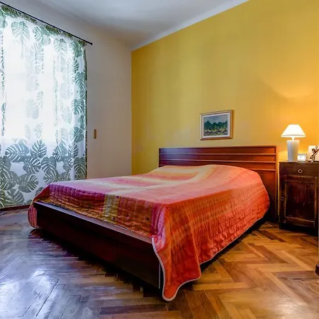 Apartment Lana
